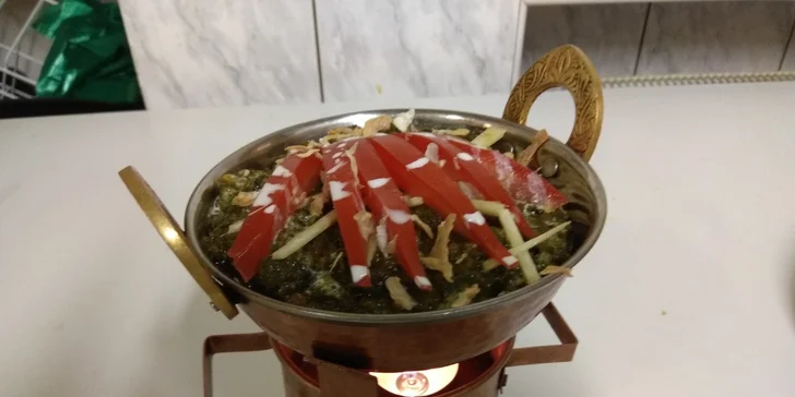 Indické menu pro dva: vegetariánské nebo kuřecí speciality podle výběru