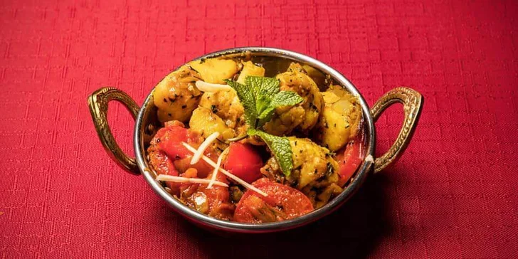 Indické menu pro dva: vegetariánské nebo kuřecí speciality podle výběru