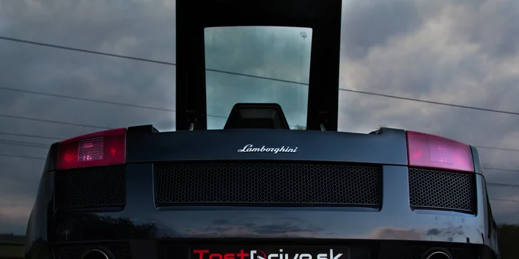 Zážitkové jízdy s videozáznamem ve Ferrari či Lamborghini: 15, 30 i 60 minut