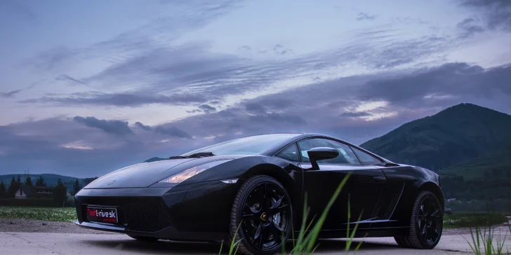 Zážitkové jízdy s videozáznamem ve Ferrari či Lamborghini: 15, 30 i 60 minut