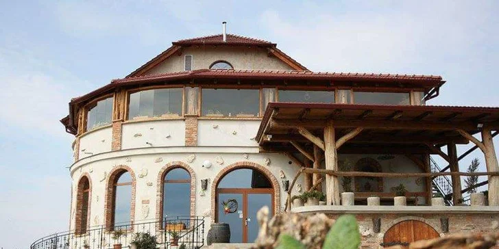Relax na jižní Moravě: ubytování mezi vinicemi, polopenze a víno