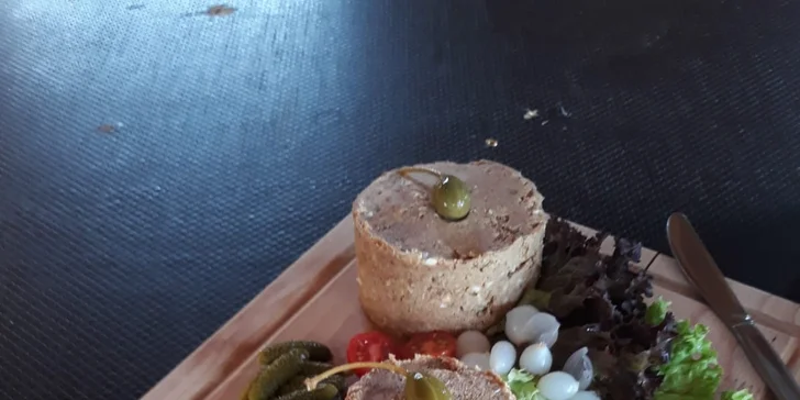 Relax na jižní Moravě: ubytování mezi vinicemi, polopenze a víno