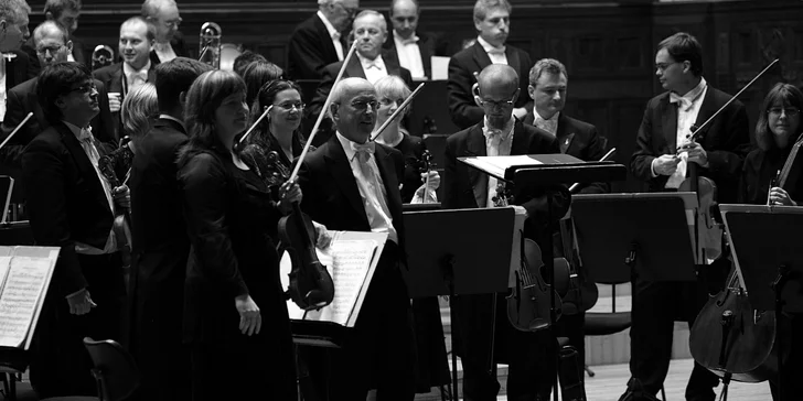 Novosvětská a Vánoční hudba ve Smetanově síni Obecního domu