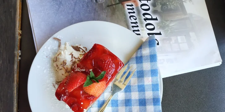 Káva nebo domácí limonáda a dezert dle výběru pro 1 i 2 os.
