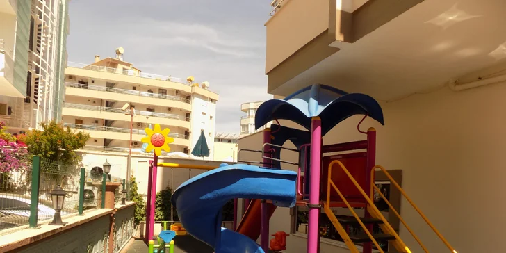 Na dovolenou do Turecka: letecká doprava, hotel jen kousek od pláže, bazén, all inclusice