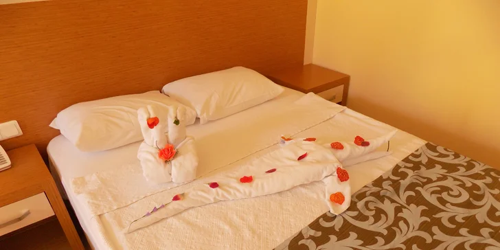 Na dovolenou do Turecka: letecká doprava, hotel jen kousek od pláže, bazén, all inclusice