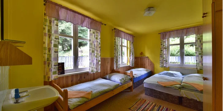 Léto či podzim na horách: dovolená v Krkonoších, polopenze i sauna