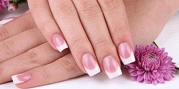 Doplnění gelových nehtů profi gely Expa nails
