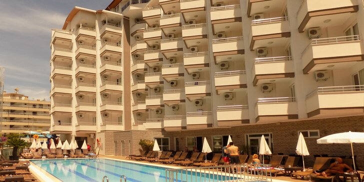 Na dovolenou do Turecka: letecká doprava, hotel jen kousek od pláže, bazén, all inclusice