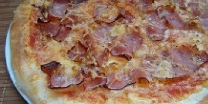 Speciální big pizza Prosciutto Crudo pro 4 osoby vč. balného