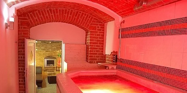 Romantický pobyt v centru Prahy se vstupem do soukromého Relax centra