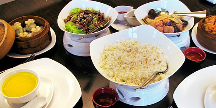 398 Kč za orientální degustační menu z Hong Kongu pro DVA v Lotos Restaurantu. Voňavé a chutné exotické variace na talíři se slevou 45 %.
