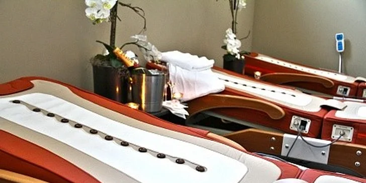 Relaxace a detoxikace za masážním lůžku JADE s lávovými kameny
