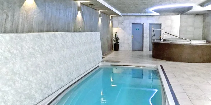 Venkovská idyla v Babiččině údolí: 3–8 dní s polopenzí a privátním wellness