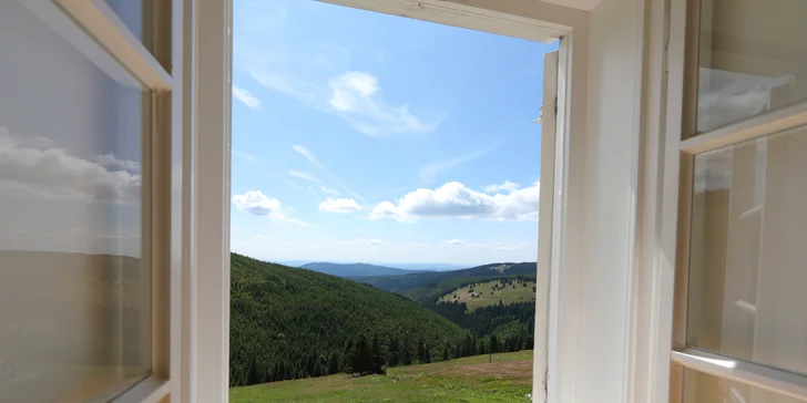 Dovolená v Krkonoších: pobyt na horské chatě s polopenzí pro páry i rodiny