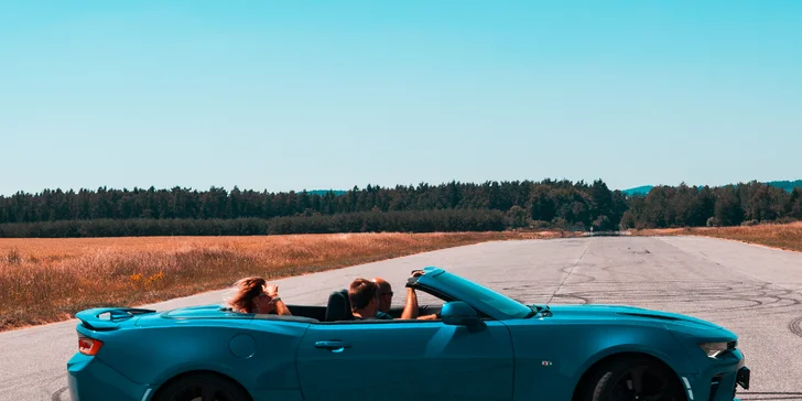 Jízda v Chevroletu Camaro Convertible: spolujízda, řízení i zapůjčení