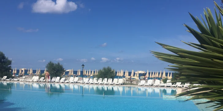 Kalábrie letecky z Brna: 8 dní v hotelu s polopenzí nebo light all inclusive
