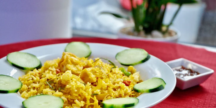 Vietnamské menu pro 2 osoby: vegetariánské speciality, phở bo i nudlová jídla