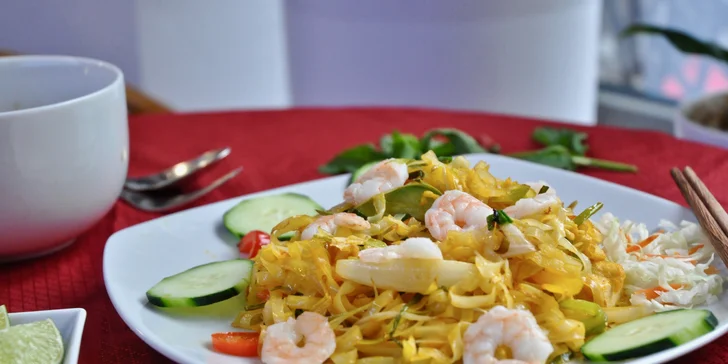 Vietnamské menu pro 2 osoby: vegetariánské speciality, phở bo i nudlová jídla