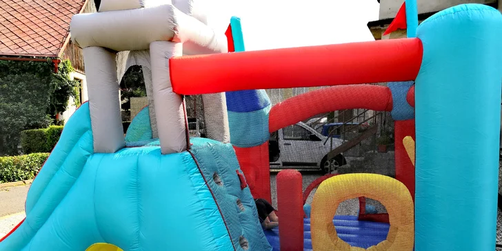 Pro každou dětskou párty: pronájem skákacího hradu