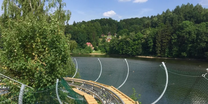 Jízda pro celou rodinu: až 40 jízd na jedinečné bobové dráze se dvěma okruhy