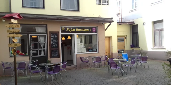 Ke kávě nebo jen tak: domácí falešný medovník