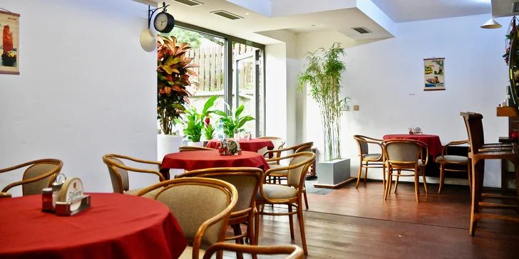Vietnamské speciality pro 1 nebo 2 osoby: phở bo nebo bún bò nam bộ