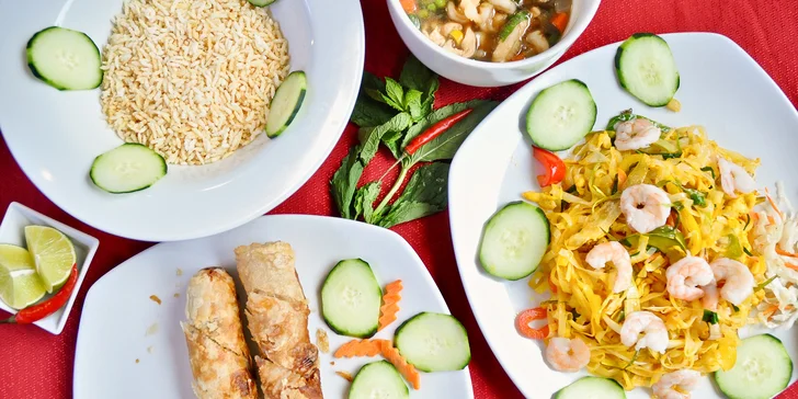Vietnamské menu pro 2 osoby: vegetariánské speciality, phở bo i nudlová jídla