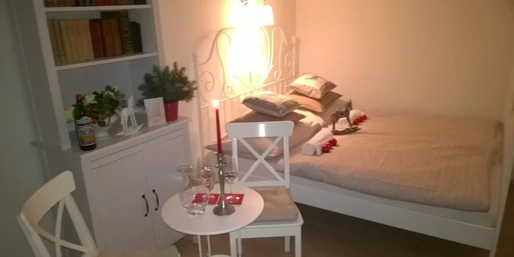 3–8 dní na úpatí Jizerek: apartmány pro partu i rodinu v penzionu s vinným sklípkem