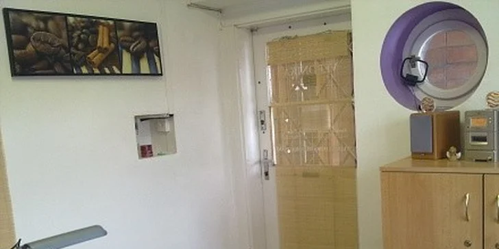 Zpevnění přírodních nehtů včetně barevného gel laku