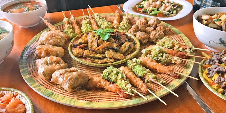 Ochutnejte menu plné vietnamských chutí: polévka, krabí závitky, krevety i dezert až pro 8