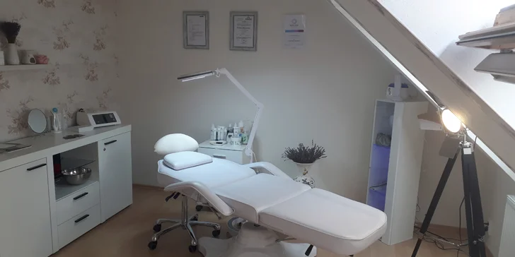 Pro smyslný pohled i bez umělých řas: lash lifting a lash botox