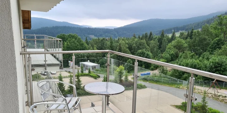 V blízkosti apartmánů vede spousta turistických stezek.