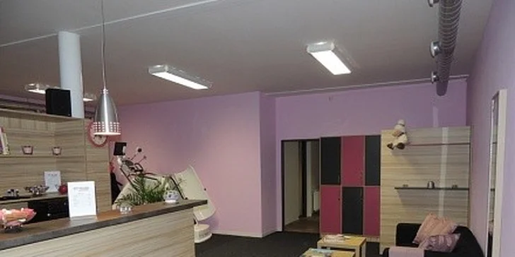 Masáž lávovými kameny, kraniosakrální terapie nebo kineziologie