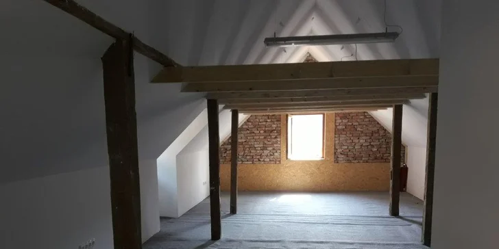 Prázdniny v sedle: týdenní dětský tábor u koní