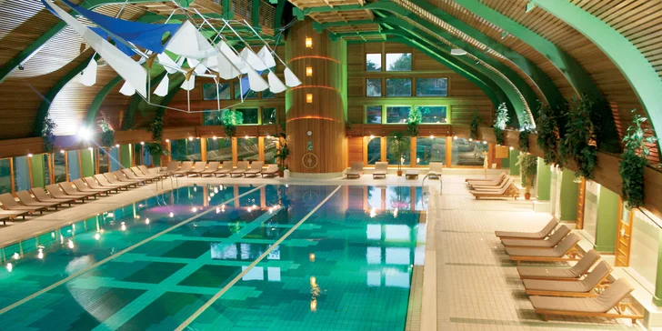 Hévíz: 4* pobyt se stravou, zážitkovými a termálními lázněmi i saunovým světem