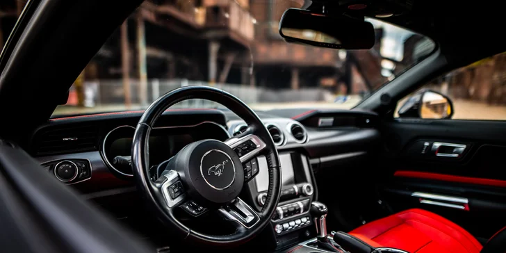 Jízda v nadupaném Fordu Mustang GT 2019: 30-60 minut nebo celý den