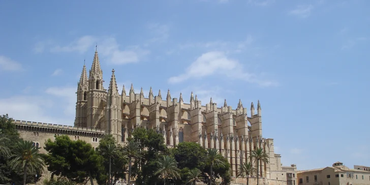 Poznávací zájezd na Mallorcu: letenky, program a 7 nocí s polopenzí