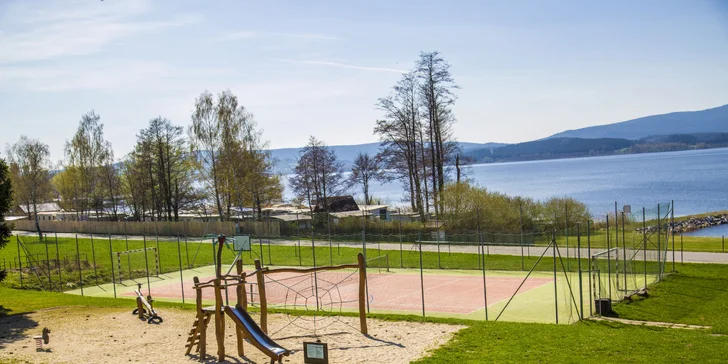 Dovolená u Lipna: pobyt se snídaní či polopenzí pro 2 osoby