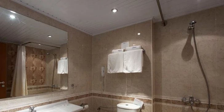 Sluneční pobřeží až na 15 dní: dovolená v Bulharsku v hotelu s velkým bazénem a all inclusive