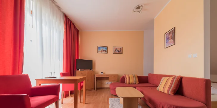 Až 7 dní na úpatí Malých Karpat včetně snídaně a lahve sektu