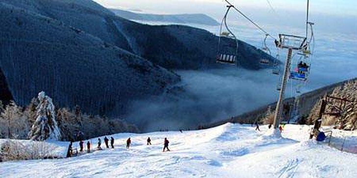 3 dny lyžování a relaxu v Beskydech pro 2 až 4 osoby