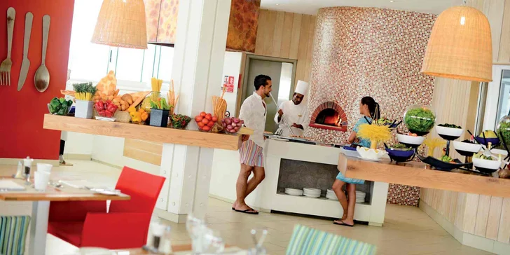 Odpočiňte si v exotickém 4* resortu na Mauriciu: 6–12 nocí s all inclusive, bazén i fitness, česky hovořící delegát