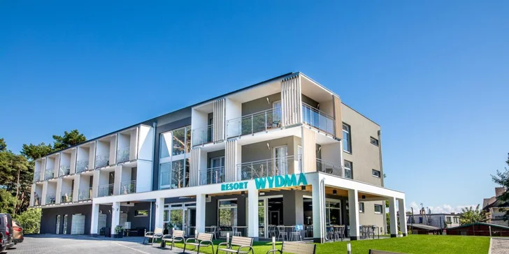 Parádní pobyt u Baltského moře: luxusní resort s bazénem a solnou jeskyní, polopenze