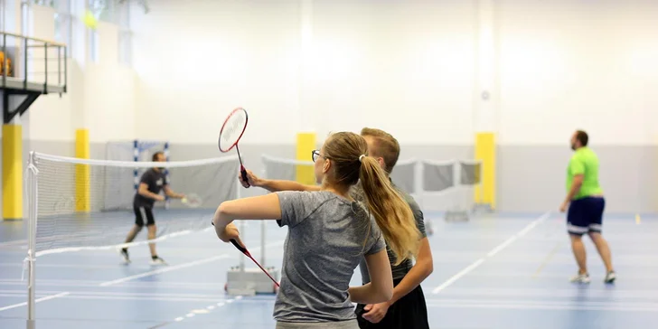 Badminton a vířivka: až 3 hodiny sportu i sladkého odpočinku