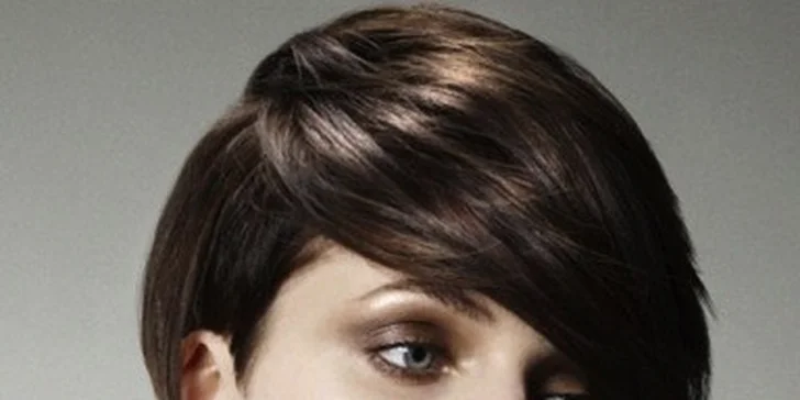 Mytí, střih, regenerační maska, masáž, foukání a styling ve Studiu XXL