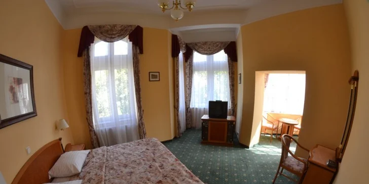 Pobyt v hotelu Eliška v Karlových Varech až pro 4 os se snídaněmi a slevou na procedury