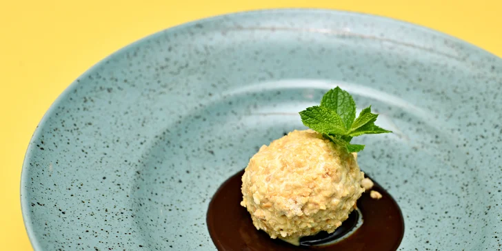 20% sleva na celý sortiment restaurace U Dobré myšlenky: burgery, líčka, řízky i palačinky