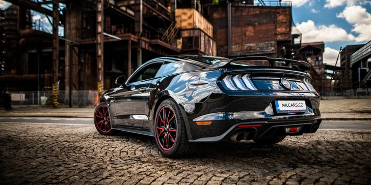 Jízda v nadupaném Fordu Mustang GT 2019: 30-60 minut nebo celý den