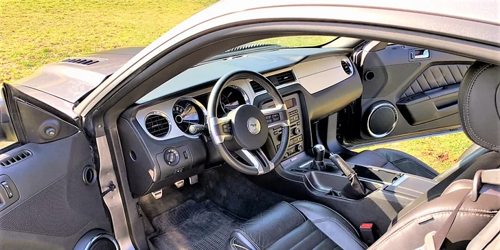 Ford Mustang 5.0 GT nebo Ford Mustang Cabrio: 30 min. až 12 hod. řízení